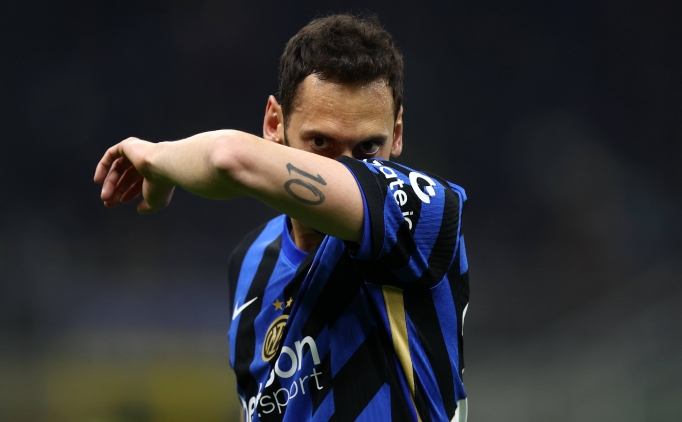 Inzaghi'den Hakan �alhano�lu'na �vg�!