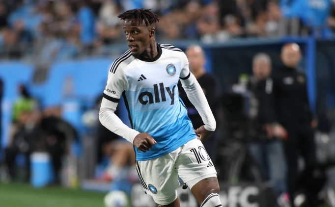 Wilfried Zaha'dan taraftar�n tepkisine cevap!