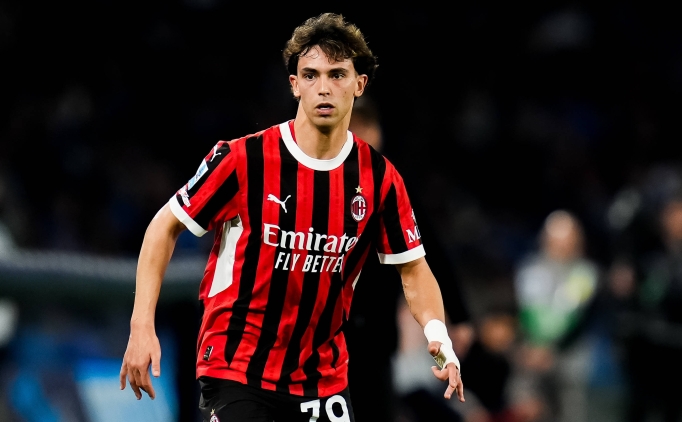 Milan'da 6 y�ld�z futbolcunun gelece�i belirsiz!