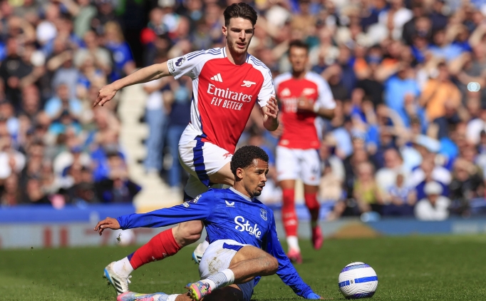 Arsenal'e Everton �elmesi!