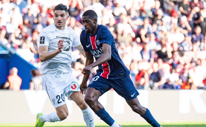 Ronaldinho'dan Dembele'ye �vg�!