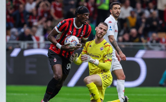 Milan'a Fiorentina ma��nda geri d�n�� yetmedi!