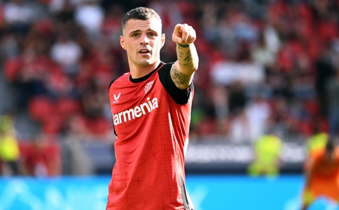 Galatasaray'da Xhaka i�in yo�un mesai!