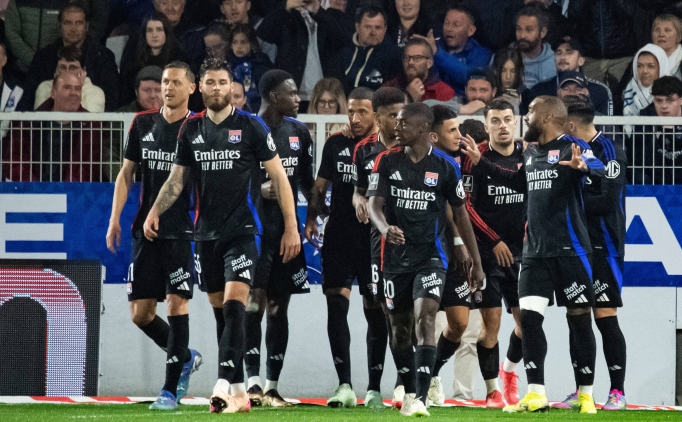 Lyon deplasmanda �� golle �� puan� ald�!