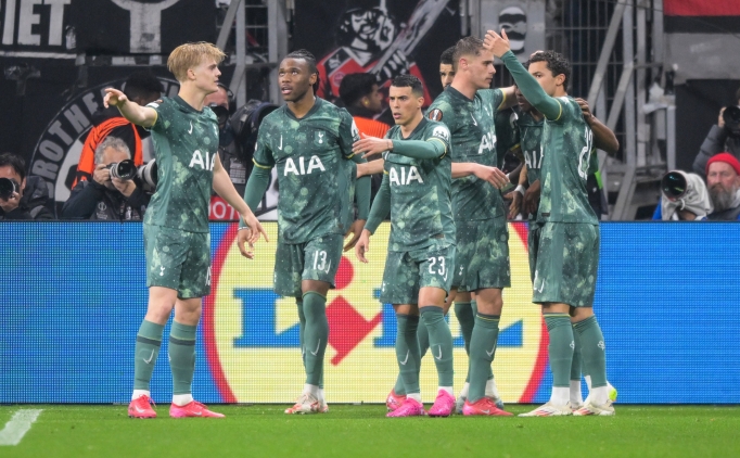 Tottenham, Frankfurt deplasman�nda yar� final biletini kapt�!