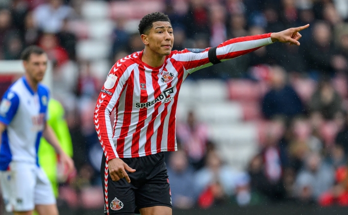 Real Madrid, karde� Bellingham'�n pe�inde!