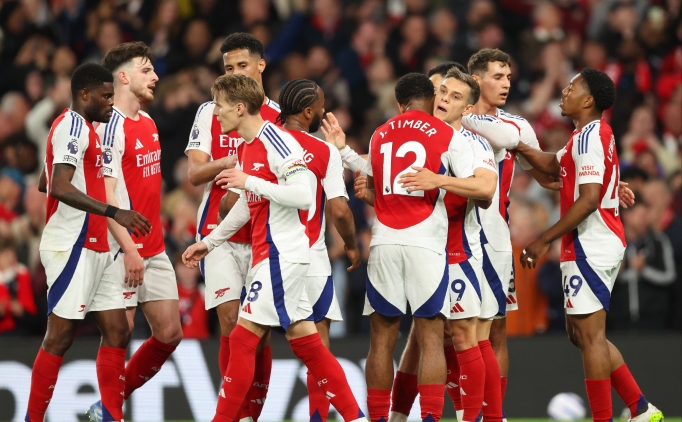 Arsenal, son dakikalarda puan b�rakt�!
