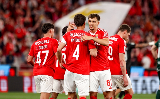 Benfica,Tirsense'yi �� golle ge�erek finale y�kseldi!