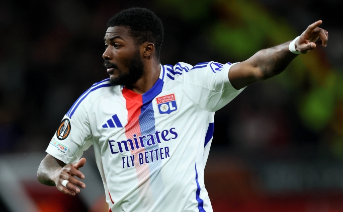 Galatasaray, Ainsley Maitland-Niles iin devrede!