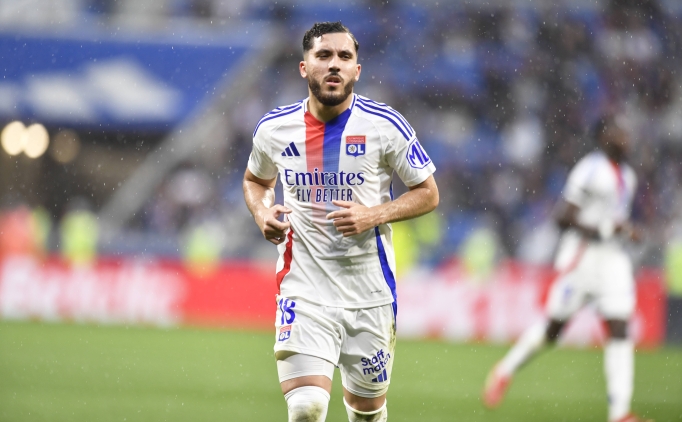 Lyon'da Rayan Cherki'den ayr�l�k karar�!