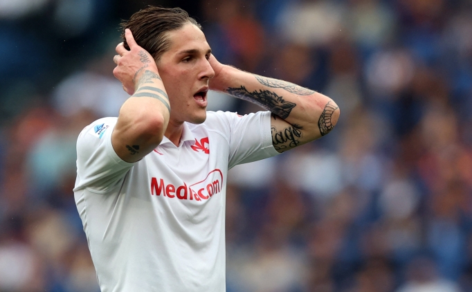 Galatasaray'da iki isme kap�lar kapal�!