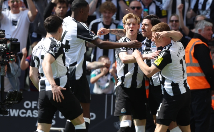 Newcastle, evinde Chelsea'yi rahat ge�ti