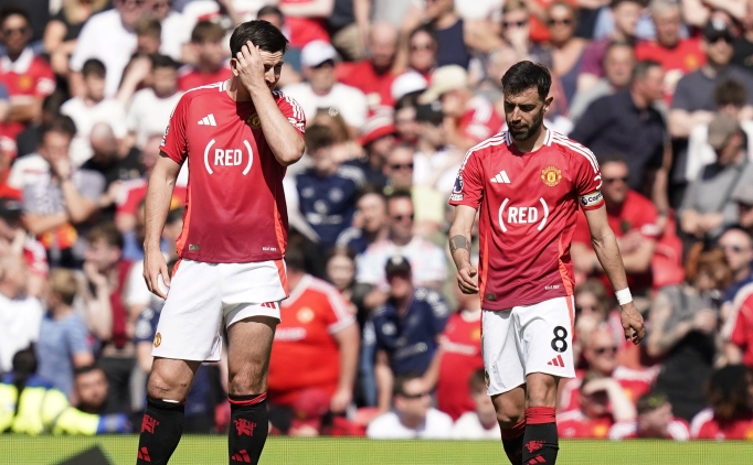 Altay Bay�nd�r oynad�, Manchester United kaybetti!