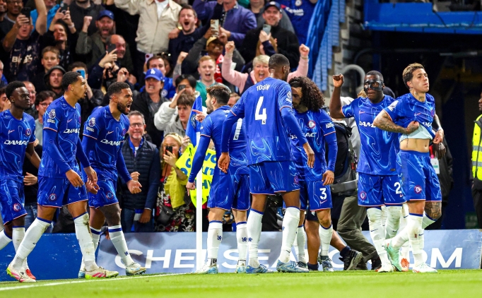 Chelsea'den Manchester United'a tek kur�un