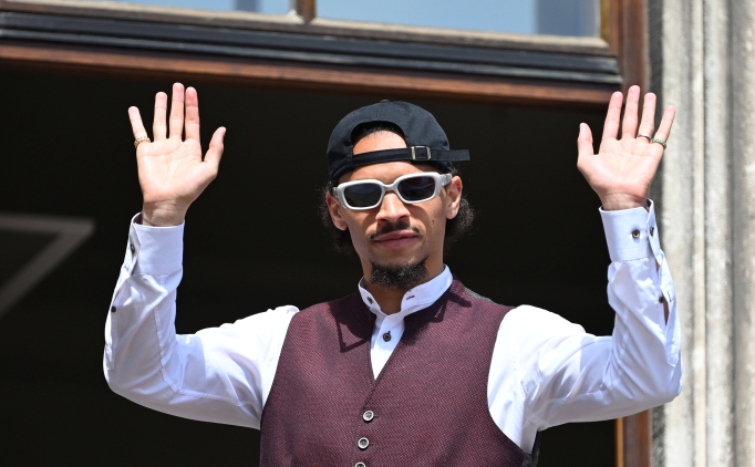 Galatasaray'dan Sane a��klamas�!