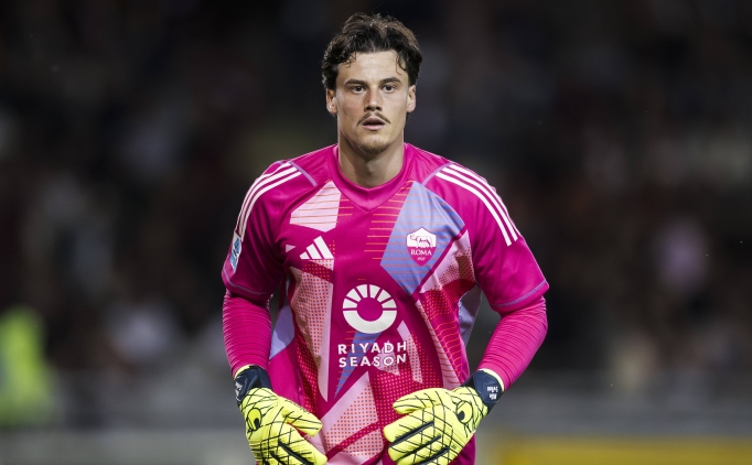 Galatasaray'da kaleye yeni aday: Mile Svilar!