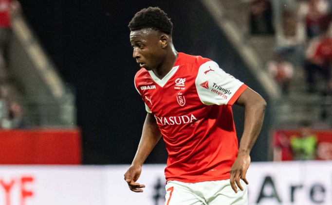 Fenerbahe'de gndem Mamadou Diakhon