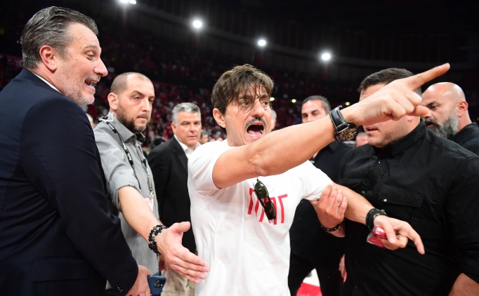 Dimitris Giannakopoulos: 'B�yle bir rezillik g�rmedim'