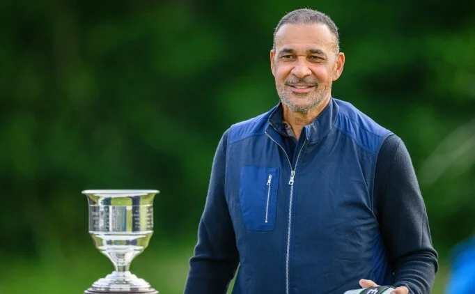 Ruud Gullit'ten derbi yorumu: 'Futbola adeta deli oluyorlar'