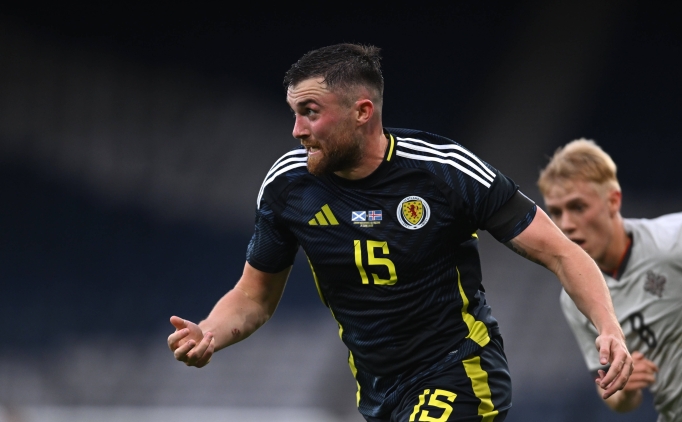 Trabzonspor'a yeni stoper: Souttar