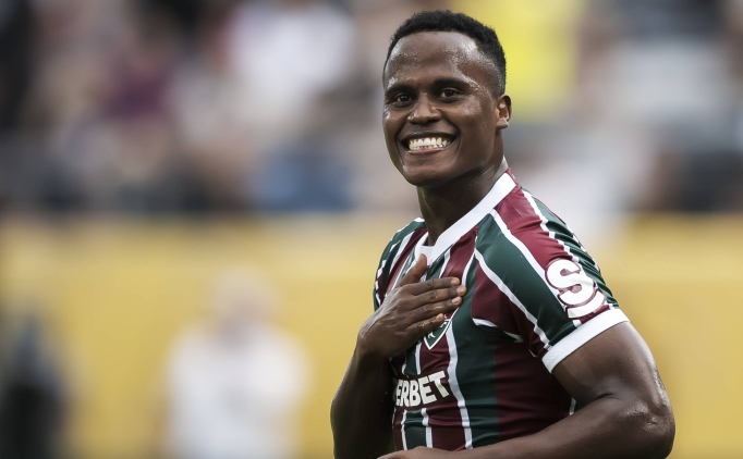 Jhon Arias, Wolves yolunda!