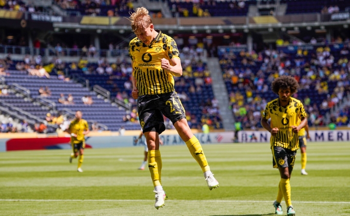 Dortmund ile Fluminense son 16 turuna y�kseldi