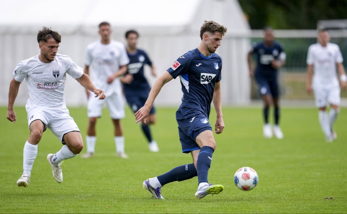 Leeds United, Anton Stach i�in anla�t�!