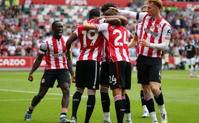 Brentford, Aston Villa'y tek golle geti