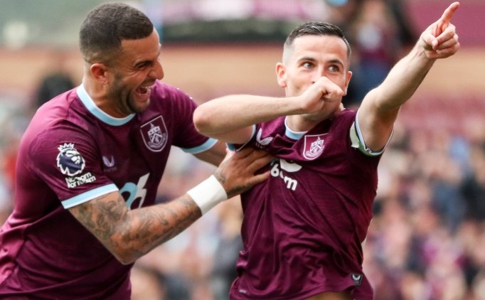 Burnley, Sunderland engelini a�t�!