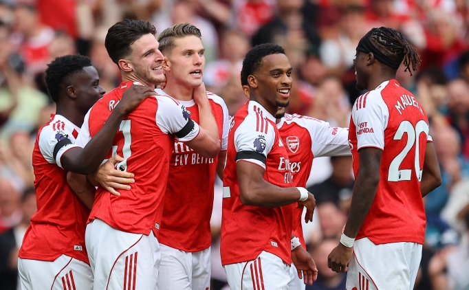 Arsenal'den evinde be� goll� rahat galibiyet!