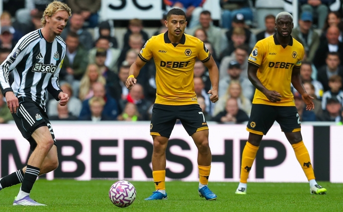 Wolverhampton'dan tarihe ge�en k�t� rekor!