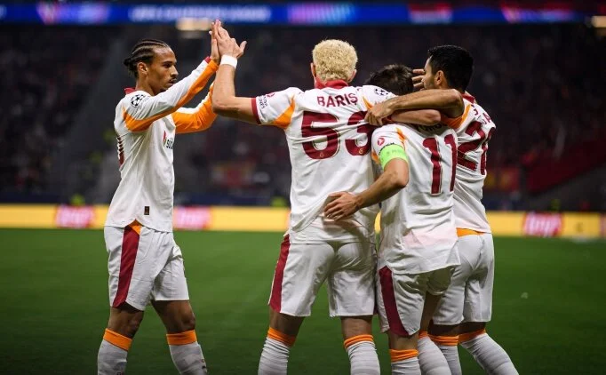 Galatasaray'da Okan Buruk planlar�n� haz�rlad�