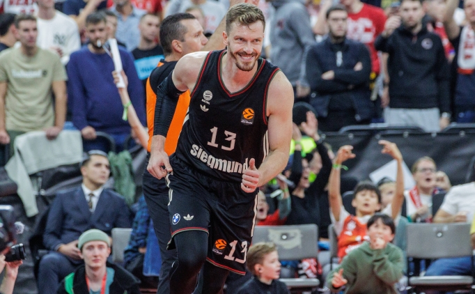 Andreas Obst, K�z�ly�ld�z'� da��tt�