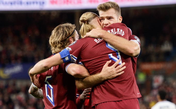 S�rloth ve Haaland, 12 dakikada Estonya'y� da��tt�!