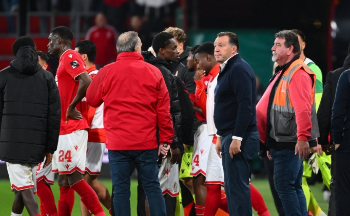 Bel�ika'da ma� tatil: Hakeme madde at�ld�!