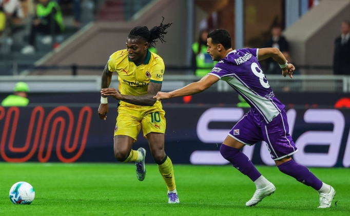 Rafael Leao'dan duble, Milan zirvede