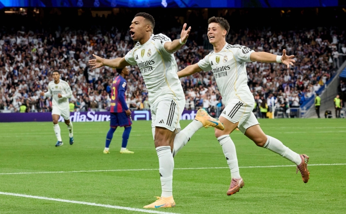 1 penalt�, 3 gol iptal: El Clasico'yu Real Madrid kazand�
