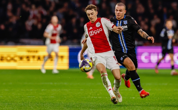 Ajax, evinde 1 puana raz� oldu