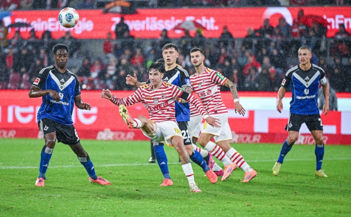 2 k�rm�z�, 5 gol: Kazanan K�ln oldu