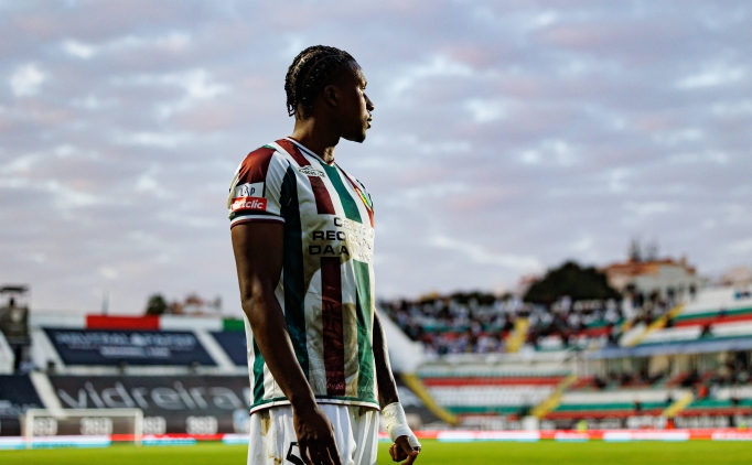 Benfica'dan Cabral i�in g�r��me haz�rl���