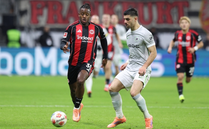 Frankfurt'u Batshuayi kurtard