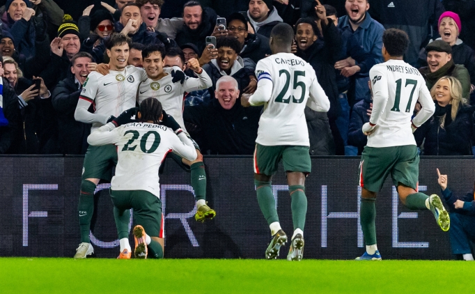 Chelsea, �ngiltere Lig Kupas�'nda yar� finalde!