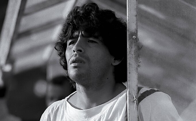 Futbol efsanesi Maradona vefat�n�n 5. y�l�nda an�l�yor