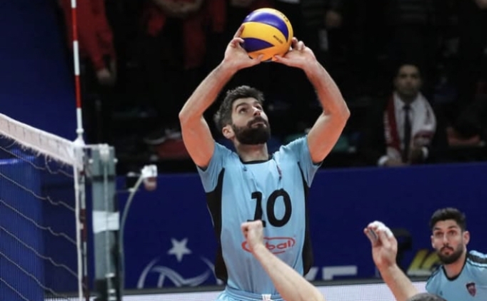 Halkbank Voleybol Takm'na tecrbeli pasr!