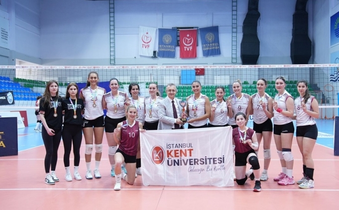 �stanbul Kent �niversitesi kad�n voleybol tak�m� �ampiyonluk elde etti