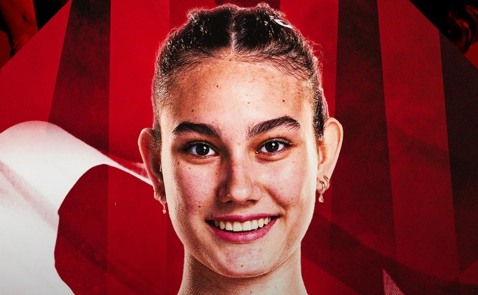 �zmir voleybolu Defne ile gururlu