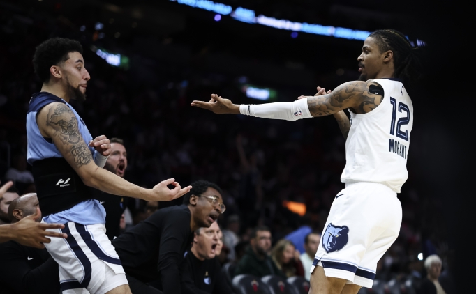 NBA uyard�, Morant umursamad�! Tekrar silah hareketi...