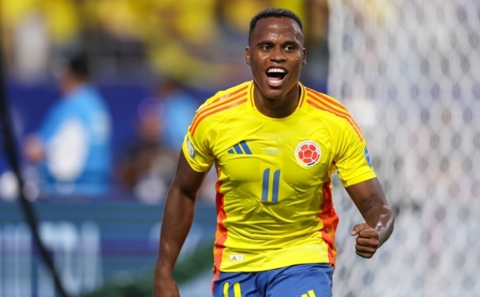 Jhon Arias, imzay� att�!