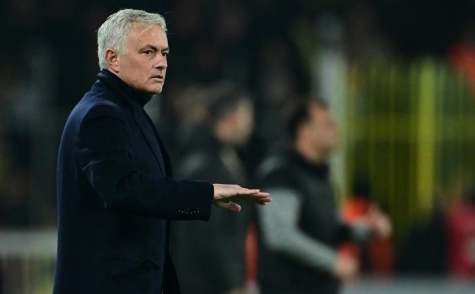 Jose Mourinho'dan rehavet uyar�s�: '�yiyiz ama m�kemmel de�iliz'