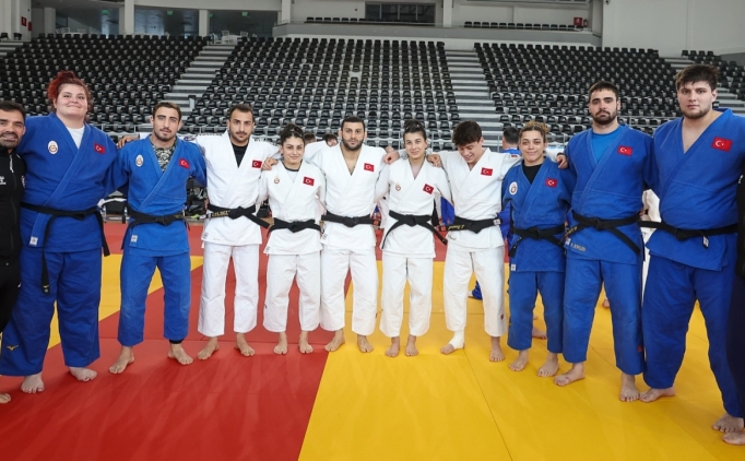 Karada�'da d�zenlenen Avrupa Judo �ampiyonas� sona erdi